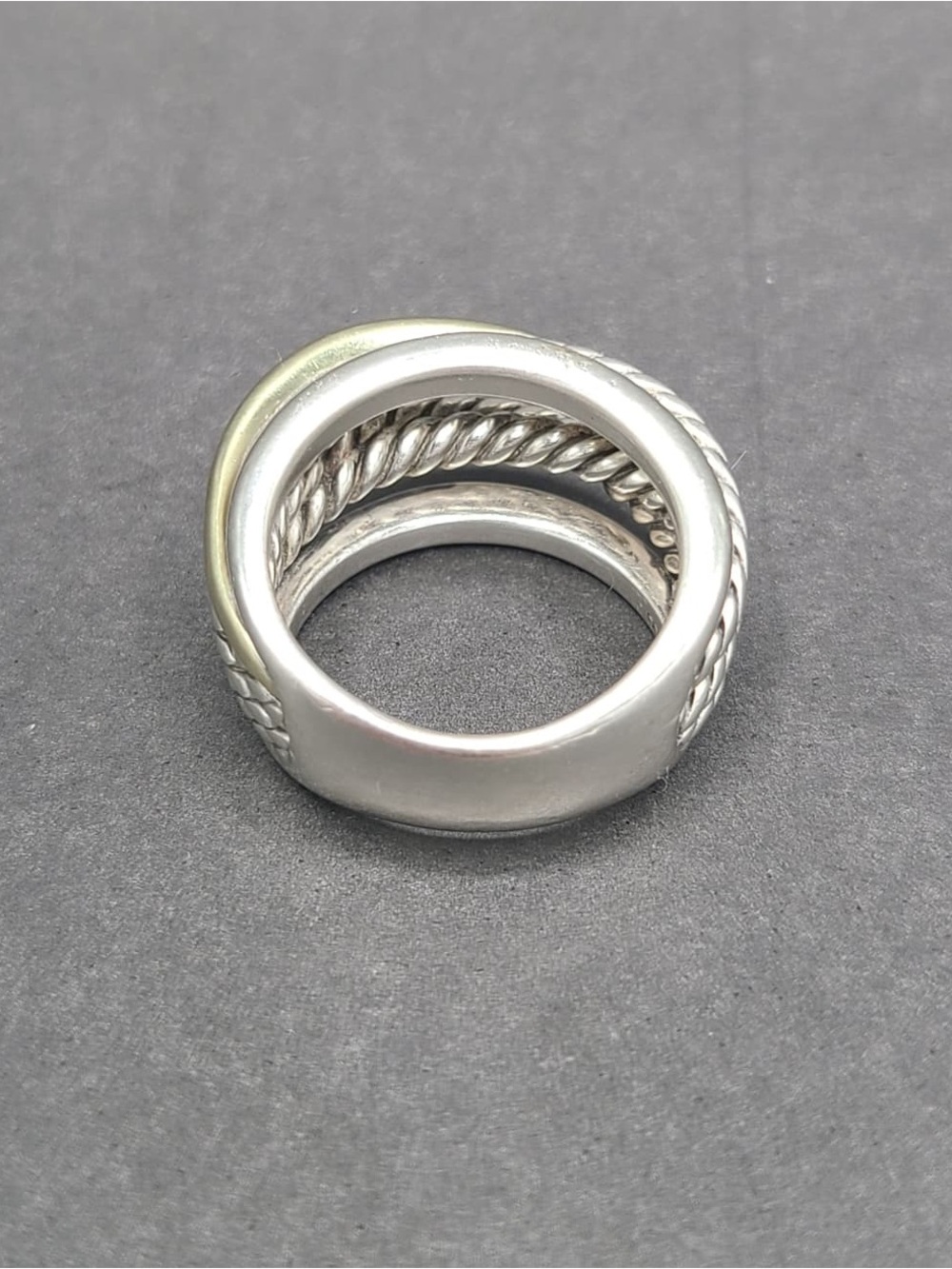 David Yurman Crossover Ring With Gold - Picture 5 of 7